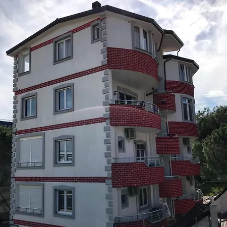 Gjoleka **** Hotel