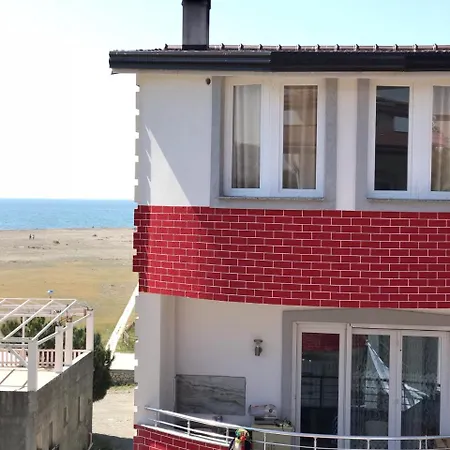 Hotel Gjoleka **** 4*